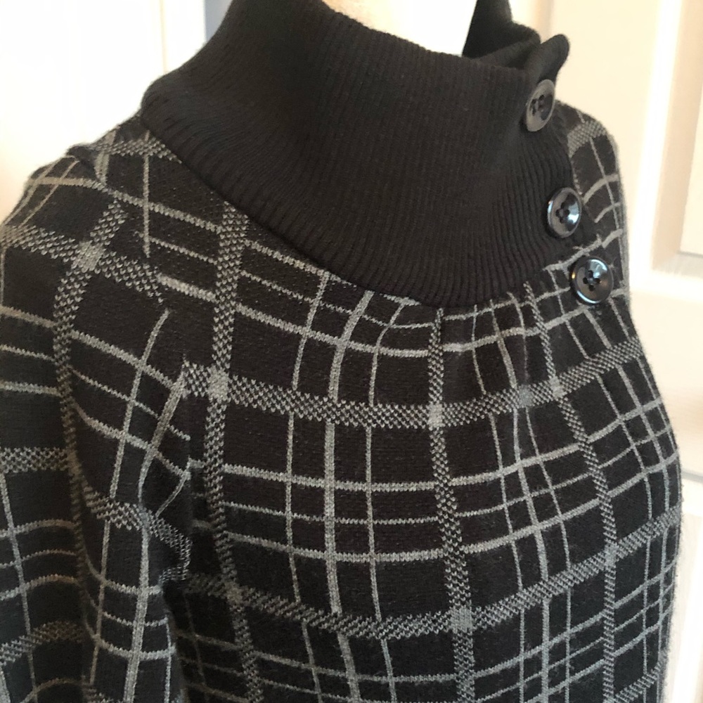 Classic woman 3/4 sleeve black and grey turtleneck cardigan large button accents